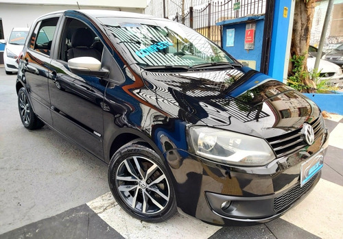 Imagem 4 de 7 de Volkswagen Fox 2014 1.6 Vht Trend Total Flex 5p