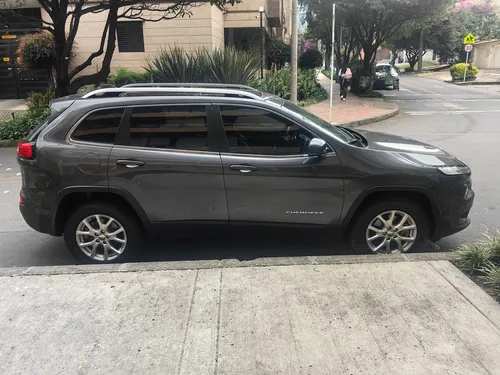 Jeep Cherokee 3.2 Longitude Plus