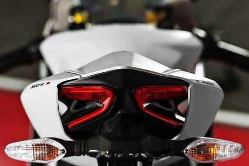 Imagem 4 de 9 de Ducati Panigale 959