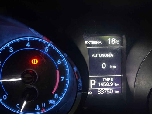 Imagen 13 de 15 de Toyota Corolla 2015 4p S L4/1.8 Aut