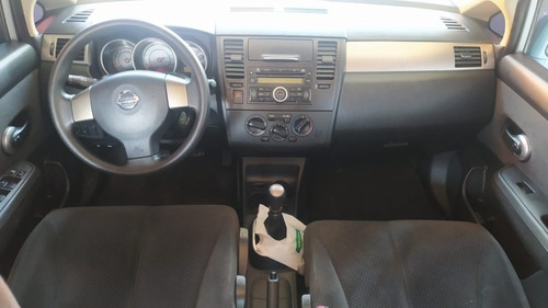 Imagem 5 de 10 de Nissan Tiida 2013 1.8 S Flex 5p