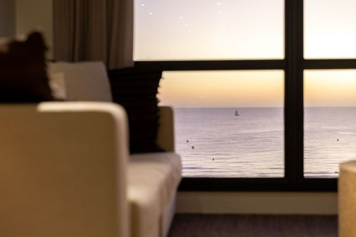 Imagen 14 de 28 de Apartamento 3 Dormitorios En Playa Mansa, Punta Del Este - Venetian Tower