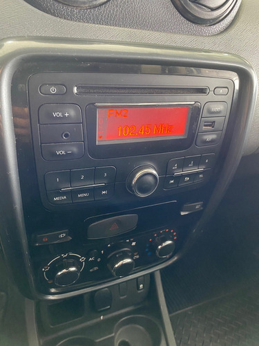 Imagem 12 de 15 de Renault Duster 1.6 Dynamique 4x2 16v 2013