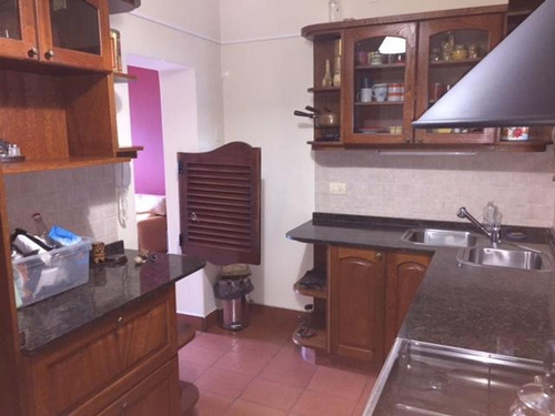Imagen 8 de 14 de Chalet En Castelar Sur De 3 Dormitorios Y Escritorio