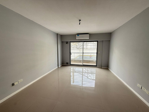 Monoambiente Con Balcón- Venta Almagro A Estrenar