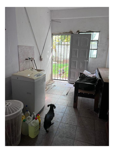 Imagen 2 de 12 de Ph En Venta - 2 Dormitorios 1 Baño - 85mts2 - Berisso