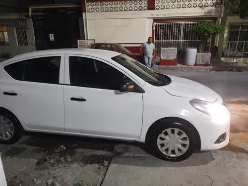 Nissan Versa 1.6 Drive Mt