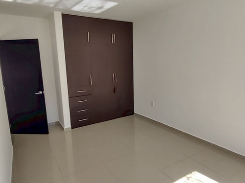 Casa Minimalista En Burgos De Cuernavaca, Temixco Morelos.