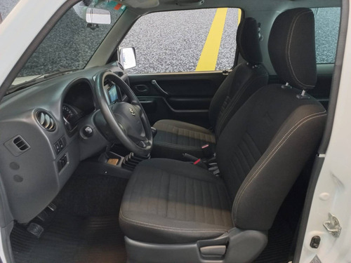Imagem 10 de 15 de Suzuki Jimny 1.3 4all 4x4 16v Gasolina 2p Manual