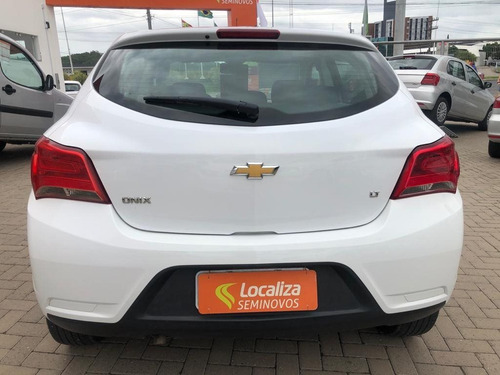 Chevrolet Onix 1.0 Mpfi Lt 8v Flex 4p Manual