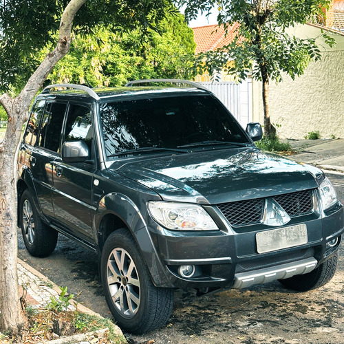 Mitsubishi Pajero TR4 2.0 Flex Aut. 5p