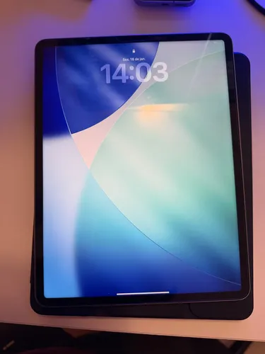 Ipad Pro 6a Geração 12.9 Pol M2 256gb Na Caixa E Com Capa