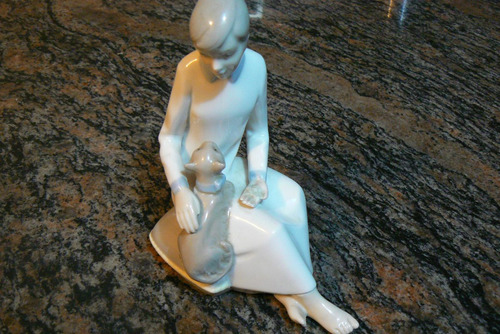 Figura Porcelana Niña Con Gato, Zaphir ( Lladro ), Española
