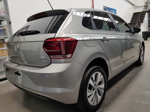 Imagen 7 de 25 de Volkswagen Polo 1.6 Highline Tip My 2022 0km Inmediata