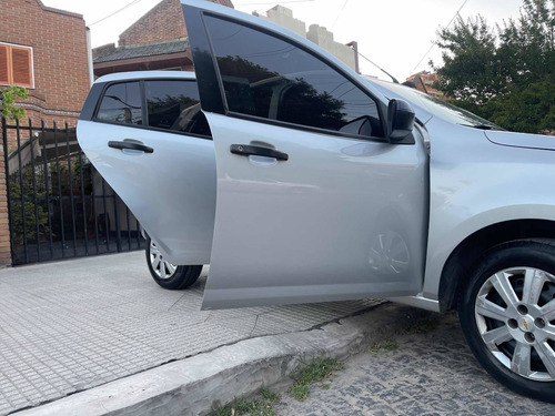 Imagen 17 de 25 de Chevrolet Agile 2015 1.4 Ls