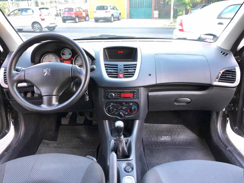 Peugeot 207 2015 1.4 Allure Hdi 70cv