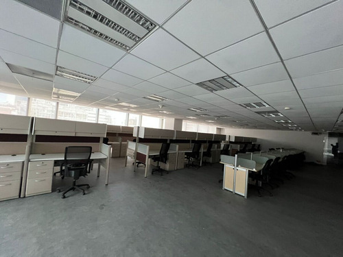Renta De Oficina Acondicionada Y Amueblada De 633.35 M² En Polanco