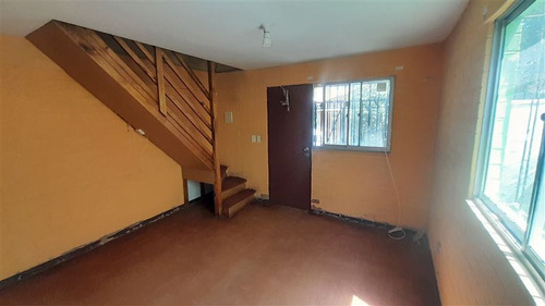 Casa En Venta De 2 Dormitorios En Padre Hurtado