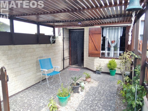 Imagen 2 de 12 de Venta Duplex Al Frente 4 E/ 88 Y 89