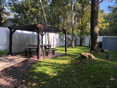 Casa De 4 Ambientes Y Dos Baños