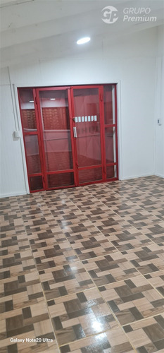 Casa Y Local En Arriendo De . En Talcahuano
