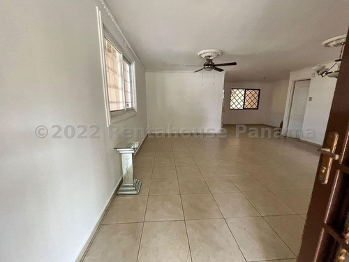 Imagen 2 de 20 de Venta De Casa Esquinera De 200 M2 En Chanis 22-11396