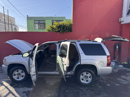 Chevrolet Tahoe E Suv Piel Cd 2a Fila Asientos 4x4 At