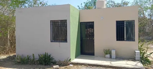 Casa De Dos Recámaras Y Un Baño, Amplio Terreno