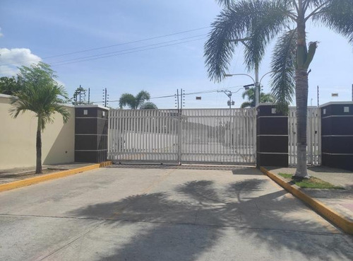 Se Vende Bello Y Lindo Townhouse En Turmero, Urb. Palma Segú
