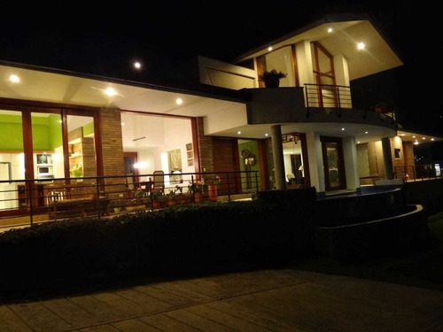 Venta Casa Conjunto Alhambra, Manizales Cod 3736917