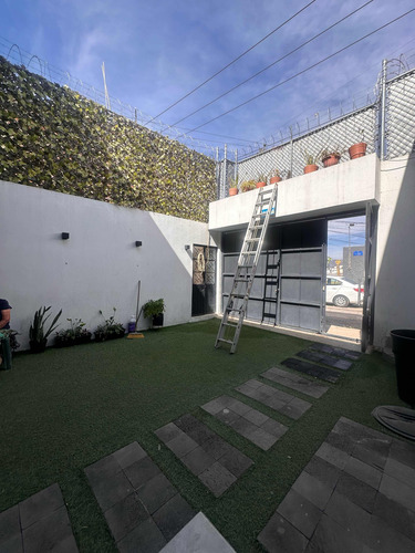 Oficinas / Bodega 175m2 3 Baños Excelente Ubicación Al Sur
