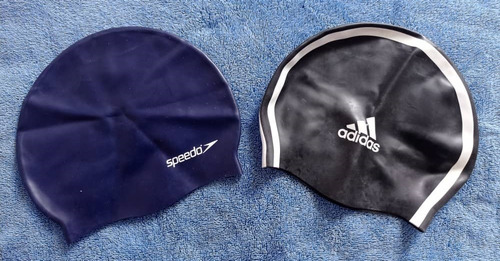 Gorros De Natción Speedo Y adidas