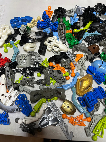 Lego Bionicle Piezas Sueltas 1 Boxor, Makuta, Toa, Rashki, Turaga Y Bohrok (Usado)