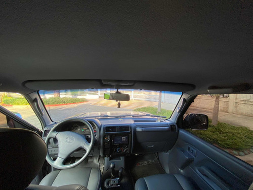 Toyota Meru Meru Sport Vx