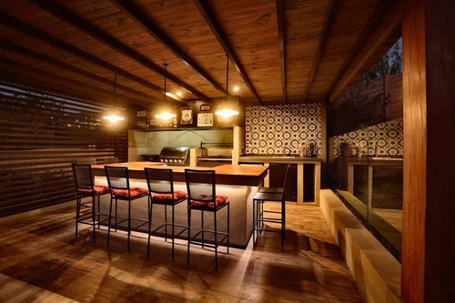 Maravillosa Casa Mediterránea En Condominio/excelente Estado