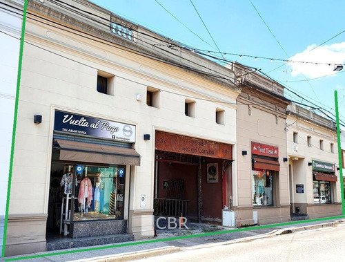 Imagen 2 de 25 de Paseo De Compras Con Estacionamiento - Acc. X 2 Calles - Pleno Centro Luján