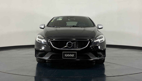Imagen 2 de 15 de 122180 - Volvo V40 2018 Con Garantía