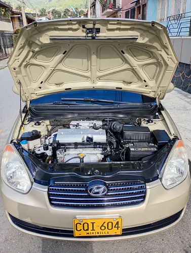 Hyundai Accent 1.4 Gls 4 p