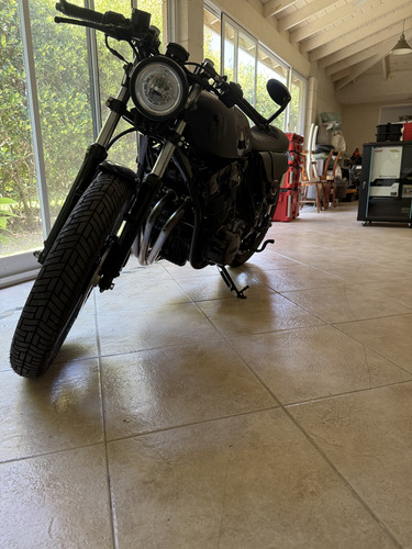 Yamaha Xs 750 Tricilindrica Con Cardan, Restaurada A Nueva.