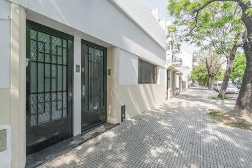 Ph De Tres Ambientes En Venta En  Villa Del Parque - Jose Pe