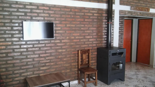 Casa En Venta - 3 Dormitorios 2 Baños - Galpón - 3.000mts2 - Uspallata, Mendoza