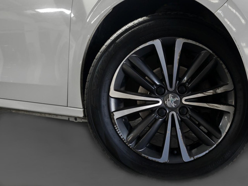 Peugeot 301 1.6 Allure