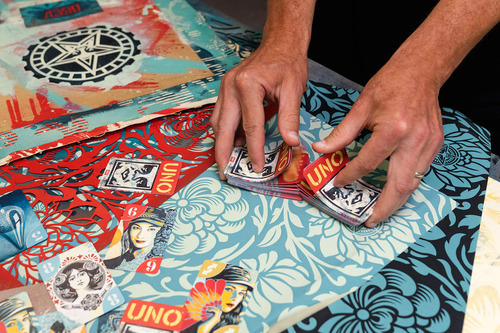 Uno Shepard Fairey Artist Series Juego De Mesa Juegopoly (Reacondicionado)