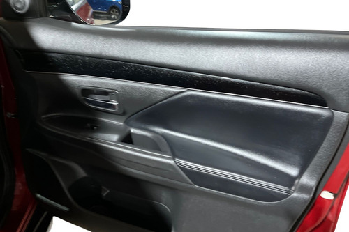 Mitsubishi Outlander 2.0 AT 4X2