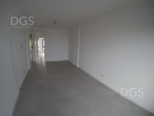 Imagen 8 de 25 de Amplio Departamento 4 Ambientes Con Cochera - Banfield Este