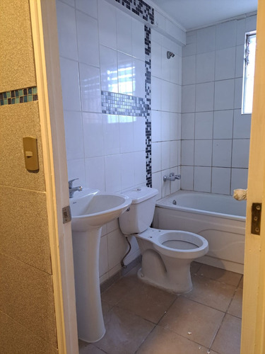 En Venta Casa 2 Pisos. 100/70 M2. Sin Subsidiio