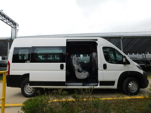 Imagen 12 de 15 de Peugeot Boxer Premium 2.2 Hdi 440 L4h2 130 Minibus 17+1