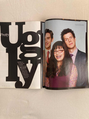 Revista Out / Ugly Betty Abril 2007 Impecable Lgbt+ (Usado)