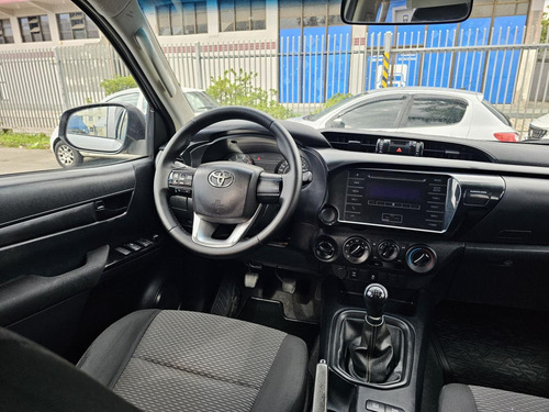 Toyota Hilux 2.8 Std 4x4 Cd