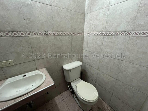 Galpón En Venta Av Intercomunal Turmero Maracay 24-4212 Hc